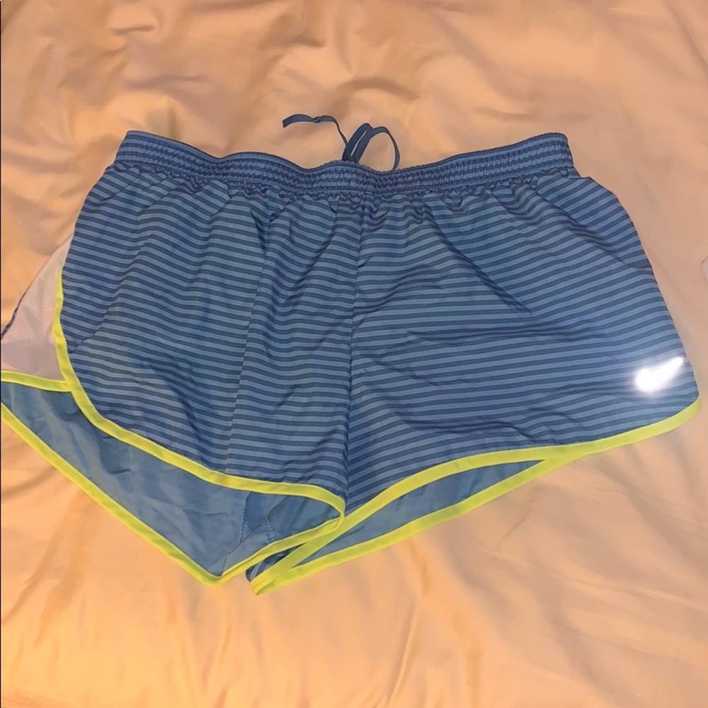 NWOT Nike running short